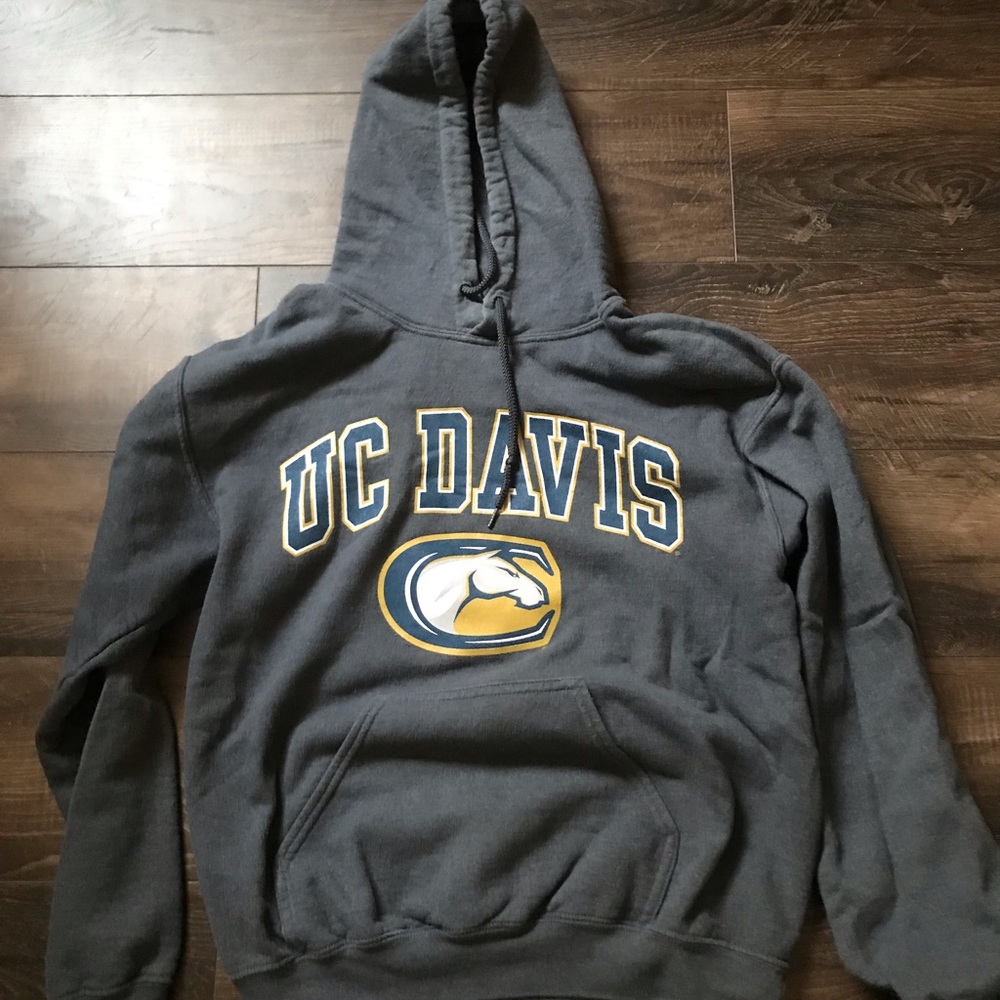 UC Davis clothing bundle
